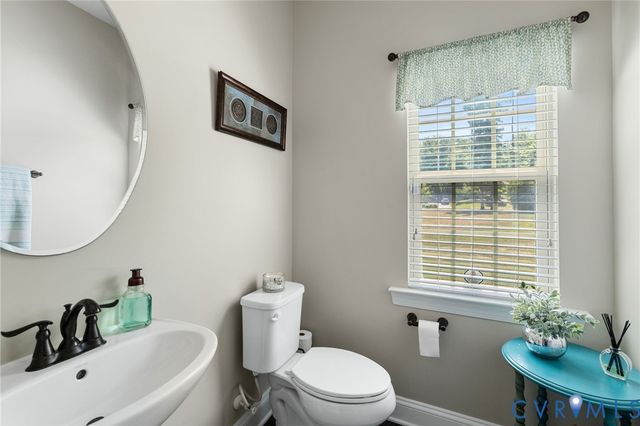 3703 Rivertop Ct, Glen Allen, VA 23059