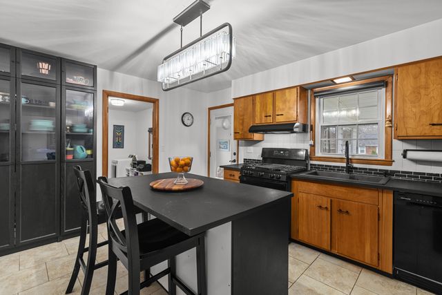 905 Collins Lane, Frankfort, KY 40601