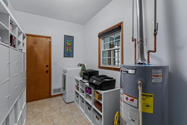 905 Collins Lane, Frankfort, KY 40601