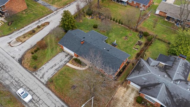 905 Collins Lane, Frankfort, KY 40601