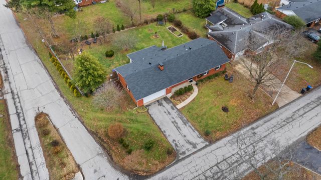 905 Collins Lane, Frankfort, KY 40601