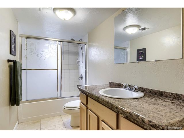 8340 W Massey Dr, Littleton, CO 80128