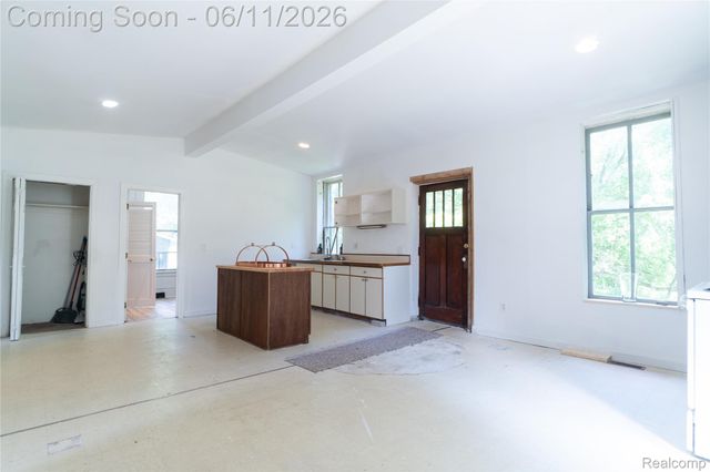 807 Baird Street, Holly Village, MI 48442