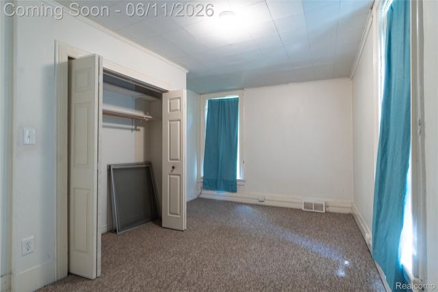 807 Baird Street, Holly Village, MI 48442