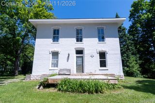 807 Baird Street, Holly Village, MI 48442