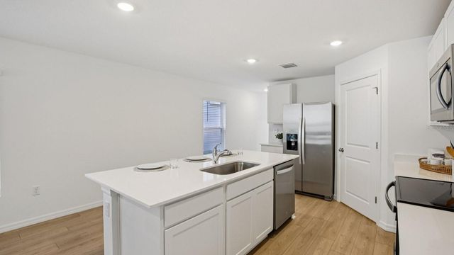 12006 NOBLE CHASE PATH, Dade City, FL 33525