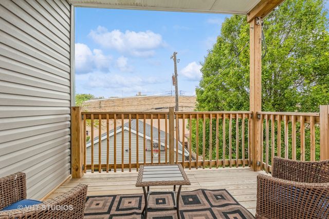 4336 N Troy Street, Chicago, IL 60618
