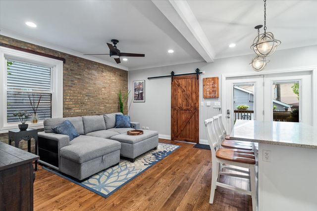 4336 N Troy Street, Chicago, IL 60618