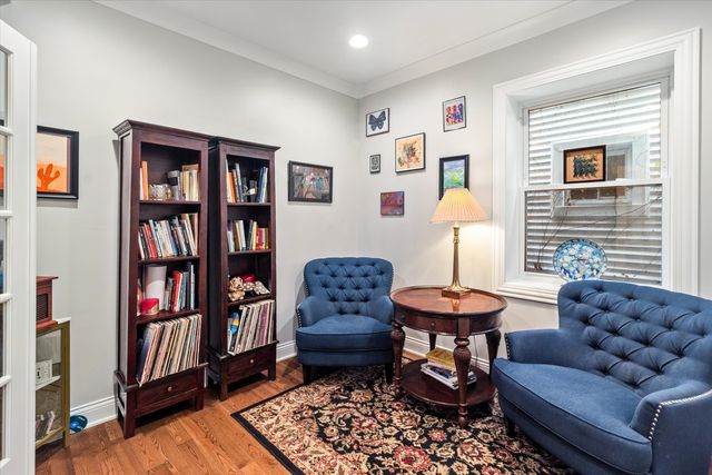 4336 N Troy Street, Chicago, IL 60618