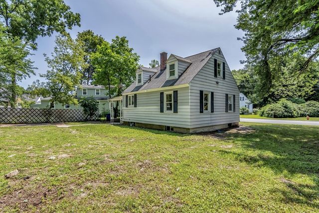 16 Beaconsfield Street, Lawrence, MA 01843