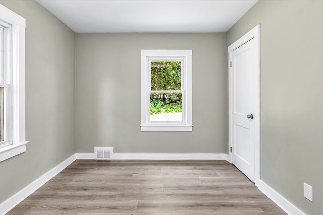 16 Beaconsfield Street, Lawrence, MA 01843