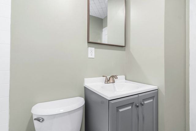 16 Beaconsfield Street, Lawrence, MA 01843