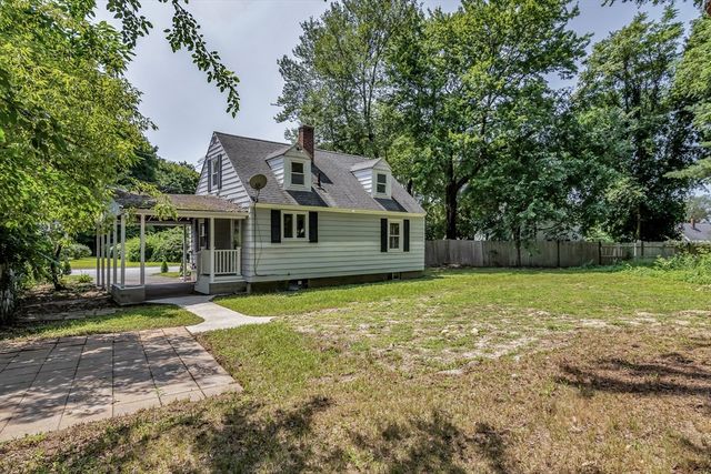 16 Beaconsfield Street, Lawrence, MA 01843