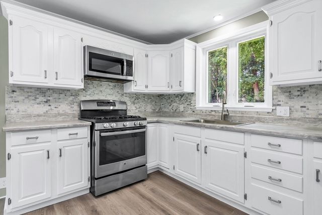 16 Beaconsfield Street, Lawrence, MA 01843