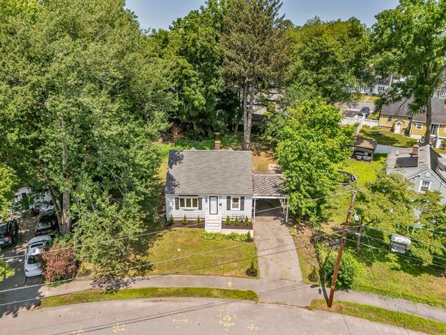 16 Beaconsfield Street, Lawrence, MA 01843