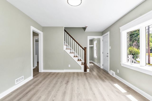16 Beaconsfield Street, Lawrence, MA 01843
