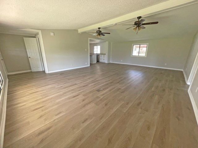 1411 Fox Lane, Burleson, TX 76028