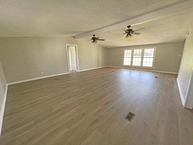 1411 Fox Lane, Burleson, TX 76028