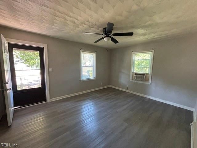 6425 Horton CIR, Norfolk, VA 23513