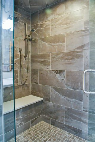 1043 Rosemary Court, Essexville, MI 48732