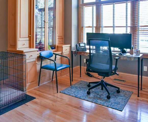 1043 Rosemary Court, Essexville, MI 48732