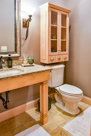 1043 Rosemary Court, Essexville, MI 48732