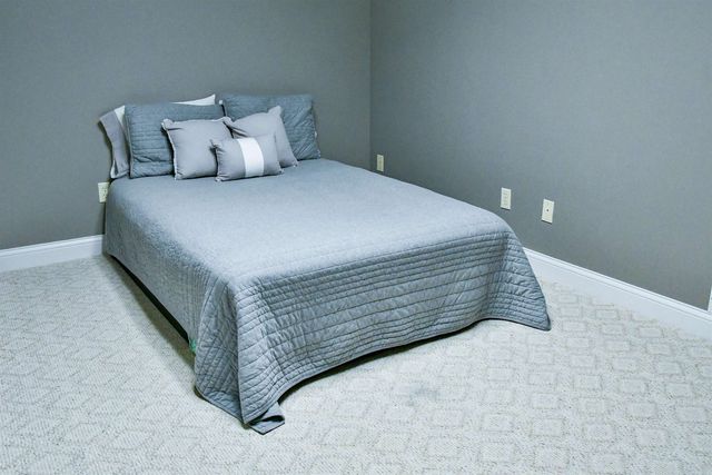 1043 Rosemary Court, Essexville, MI 48732