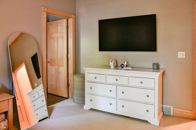 1043 Rosemary Court, Essexville, MI 48732