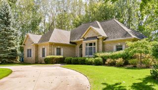 1043 Rosemary Court, Essexville, MI 48732