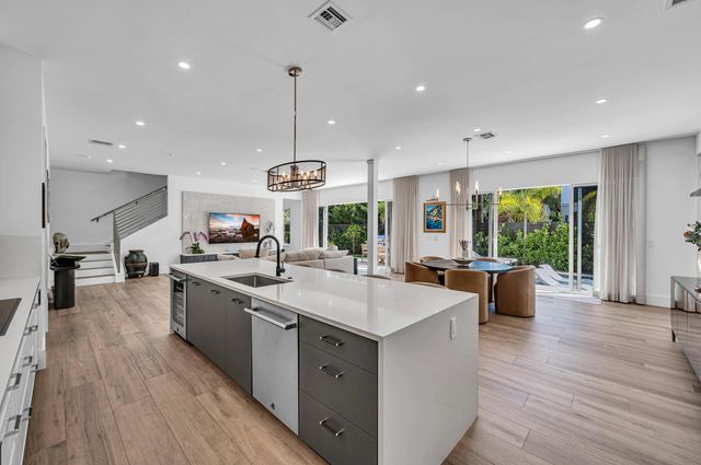 618 NE 15th Avenue, Fort Lauderdale, FL 33304