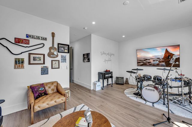 618 NE 15th Avenue, Fort Lauderdale, FL 33304