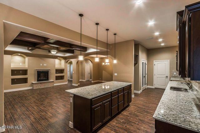 240 Park Vista Place, Horizon City, TX 79928