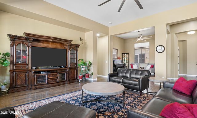 32819 N 16TH Avenue, Phoenix, AZ 85085