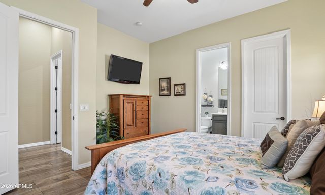 32819 N 16TH Avenue, Phoenix, AZ 85085