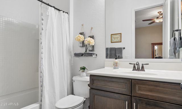 32819 N 16TH Avenue, Phoenix, AZ 85085