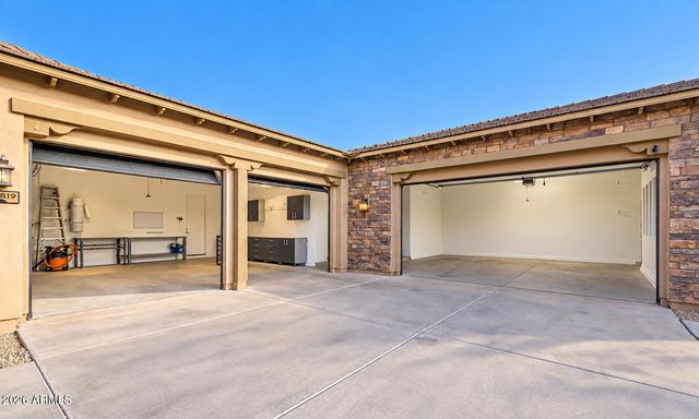 32819 N 16TH Avenue, Phoenix, AZ 85085