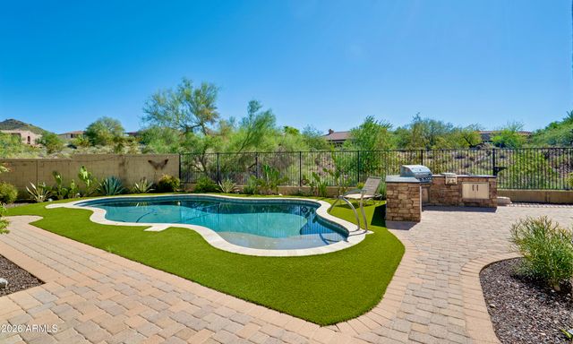 32819 N 16TH Avenue, Phoenix, AZ 85085