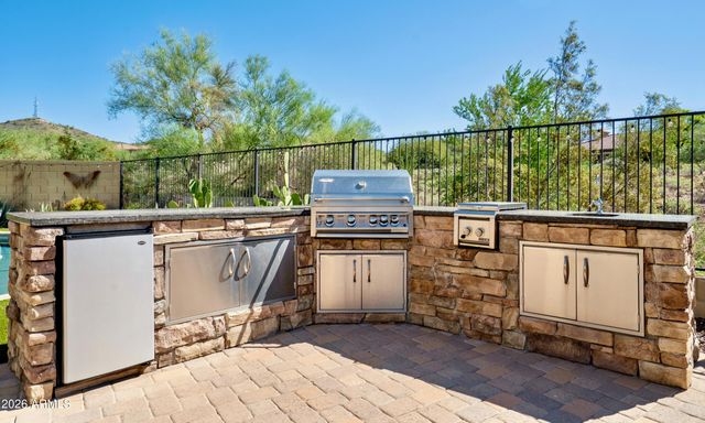 32819 N 16TH Avenue, Phoenix, AZ 85085