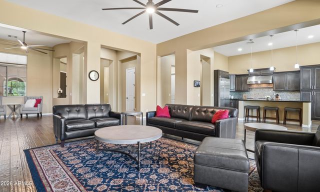 32819 N 16TH Avenue, Phoenix, AZ 85085