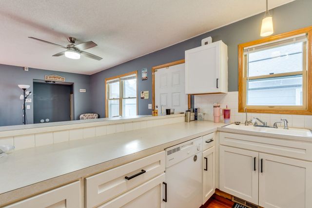1511-1513 S Edwards Ave, Wichita, KS 67213
