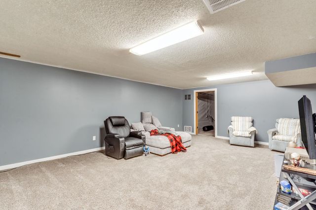 1511-1513 S Edwards Ave, Wichita, KS 67213