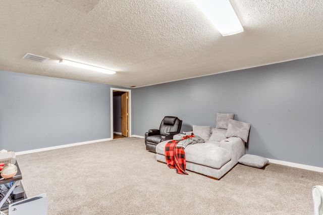 1511-1513 S Edwards Ave, Wichita, KS 67213