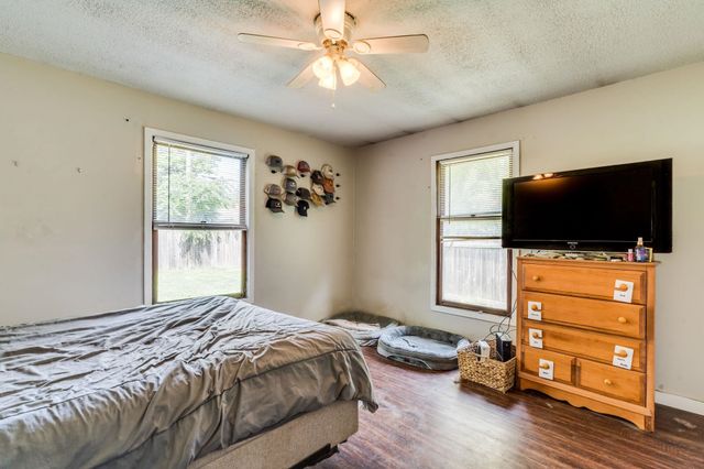 1511-1513 S Edwards Ave, Wichita, KS 67213