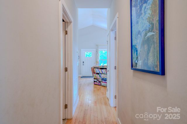 136 Old County Home Road, Asheville, NC 28806