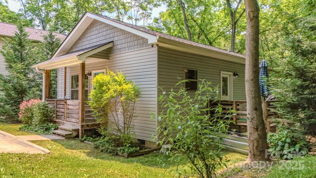 136 Old County Home Road, Asheville, NC 28806