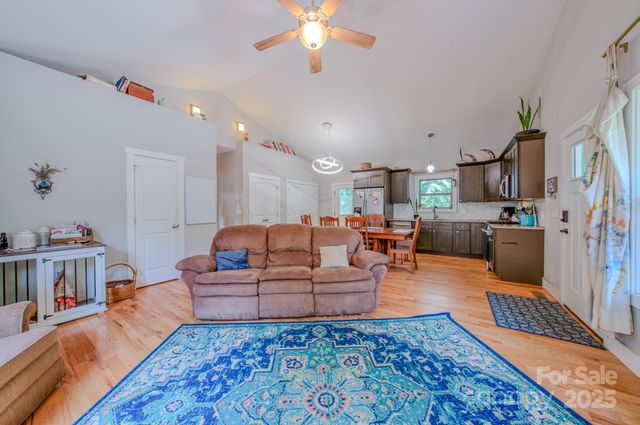 136 Old County Home Road, Asheville, NC 28806