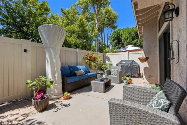 18261 Sanmian Court, Fountain Valley, CA 92708
