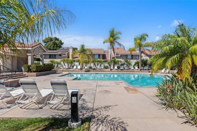 18261 Sanmian Court, Fountain Valley, CA 92708