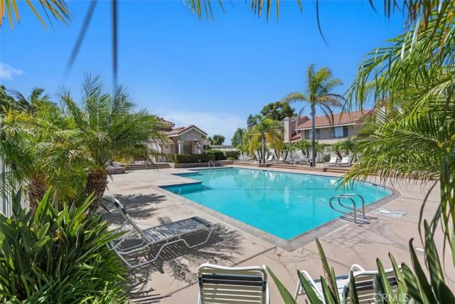 18261 Sanmian Court, Fountain Valley, CA 92708