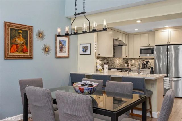 18261 Sanmian Court, Fountain Valley, CA 92708